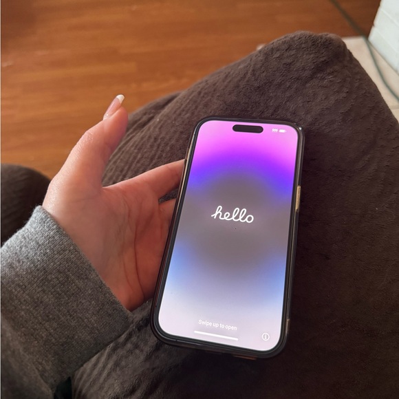 Apple Smartphone in Deep Blue - Picture 3 of 5